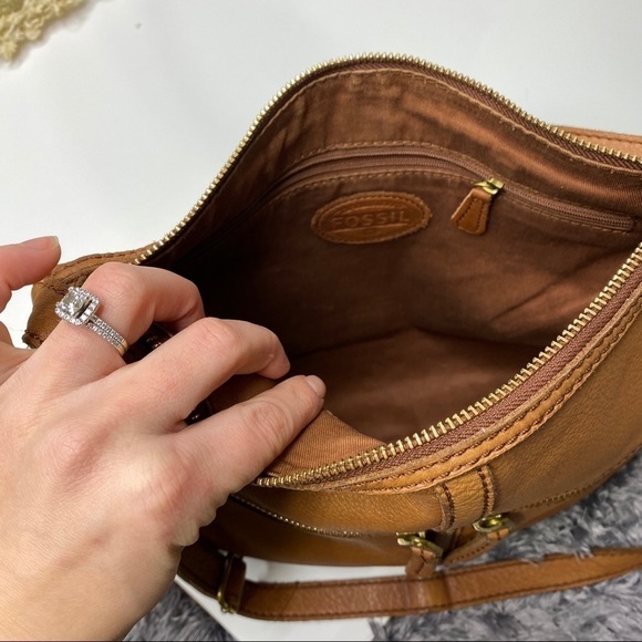 Fossil Erin Crossbody Bag in Brown - Picture 4 of 10